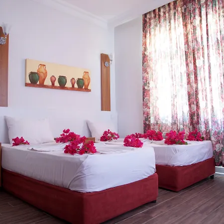 Hotel Nergos 3*