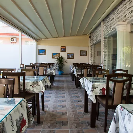 Nergos Hotel 3*